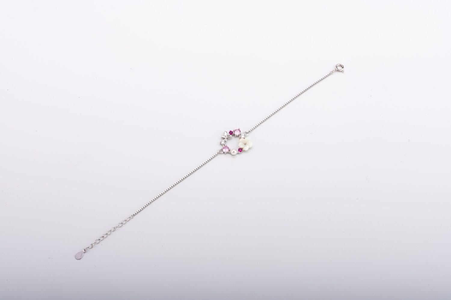 Drop Wreath Bracelet - Image 3