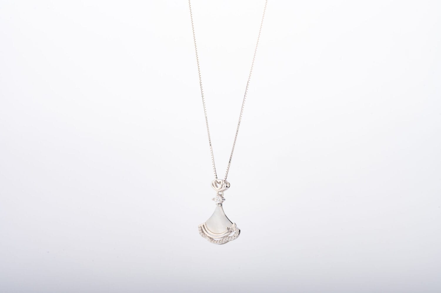 Priceless Pendant with Chain - Image 4
