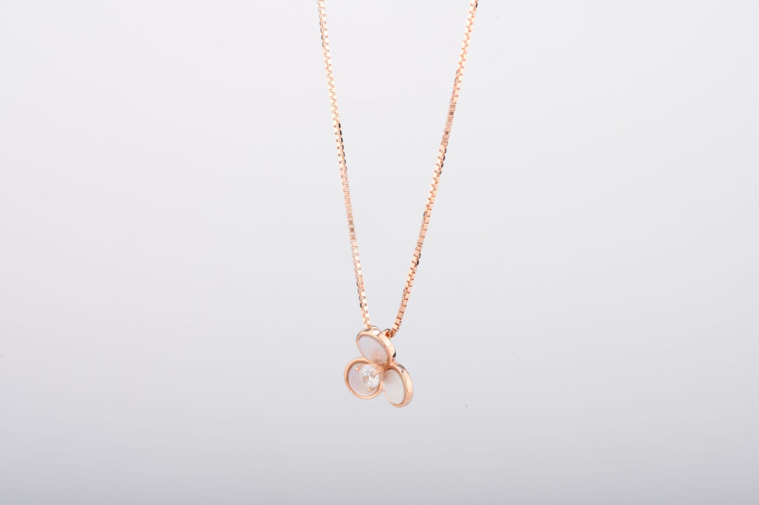 Floral Gleam Necklace - Image 4