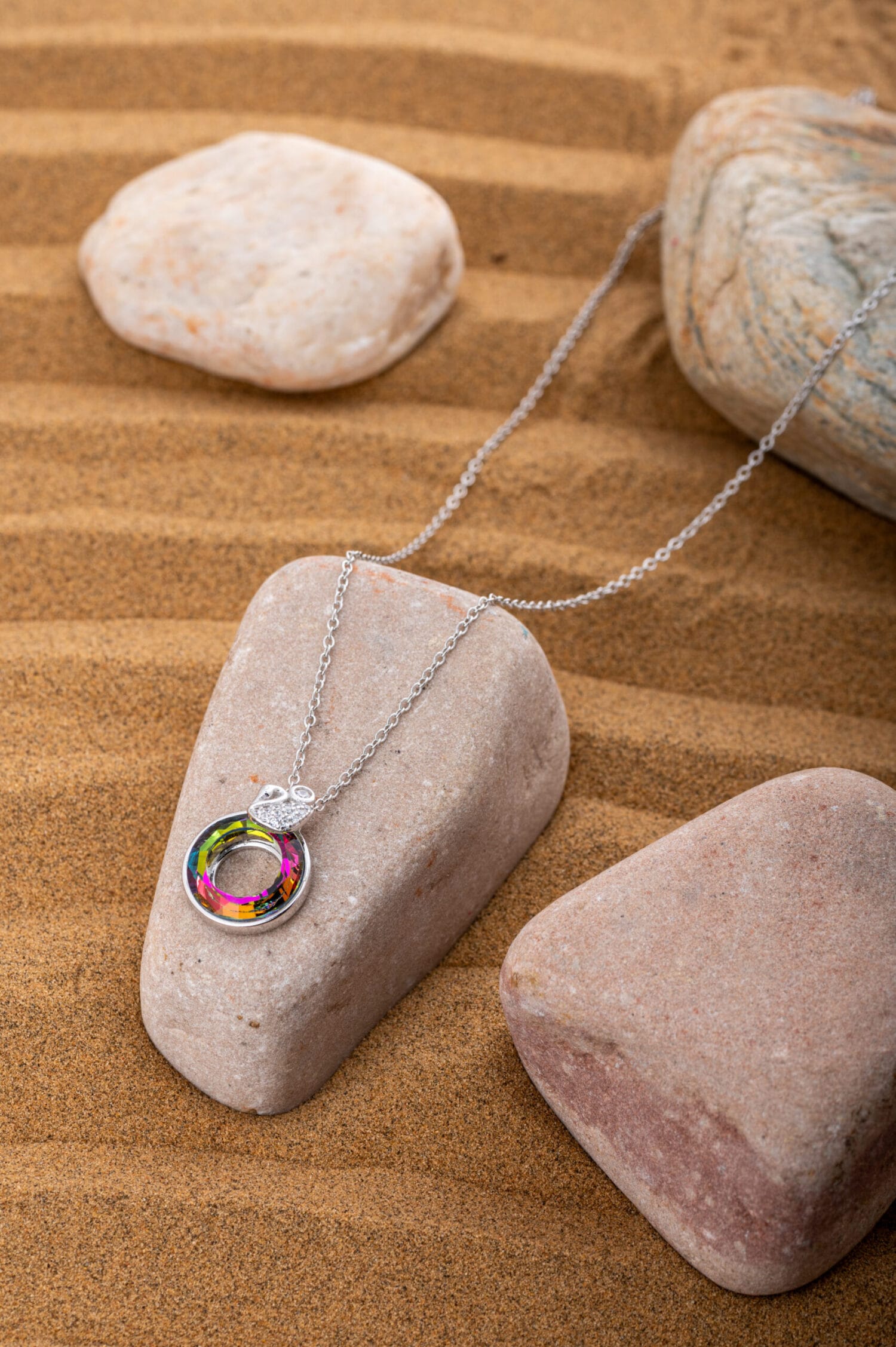 Morphing Pendant Necklace